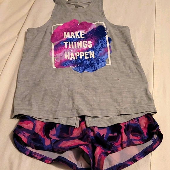 Short set - Picture 1 of 1